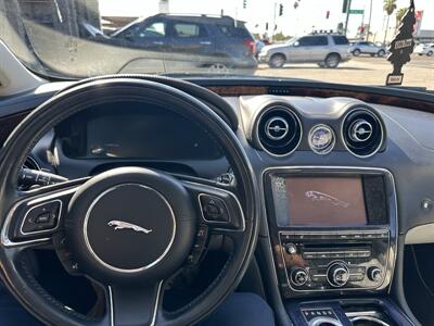 2012 Jaguar XJ   - Photo 9 - Phoenix, AZ 85015