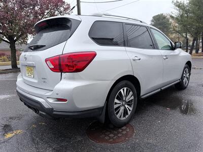 2017 Nissan Pathfinder S   - Photo 5 - Clementon, NJ 08021