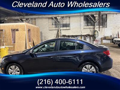 2016 Chevrolet Cruze Limited LS Auto   - Photo 2 - Cleveland, OH 44105