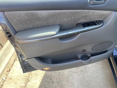 2010 Toyota Sienna   - Photo 15 - Tracy, CA 95376