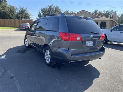 2010 Toyota Sienna   - Photo 2 - Tracy, CA 95376