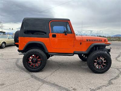 1993 Jeep Wrangler Base 2dr 4WD SUV   - Photo 7 - Sierra Vista, AZ 85635