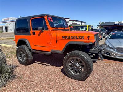 1993 Jeep Wrangler Base 2dr 4WD SUV   - Photo 1 - Sierra Vista, AZ 85635