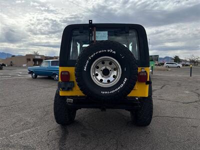 1994 Jeep Wrangler S 2dr 4WD SUV   - Photo 6 - Sierra Vista, AZ 85635