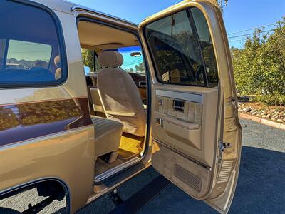 1987 Chevrolet Suburban 1/2 Ton 4x4   - Photo 30 - Sierra Vista, AZ 85635