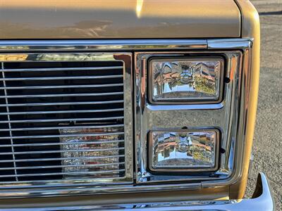 1987 Chevrolet Suburban 1/2 Ton 4x4   - Photo 50 - Sierra Vista, AZ 85635