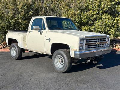 1985 Chevrolet C/K 10 Series K10 Silverado   - Photo 3 - Sierra Vista, AZ 85635