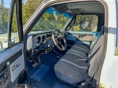 1985 Chevrolet C/K 10 Series K10 Silverado   - Photo 10 - Sierra Vista, AZ 85635