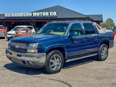 2005 Chevrolet Avalanche 1500 LT 4dr Crew Cab SB RWD   - Photo 1 - Sierra Vista, AZ 85635