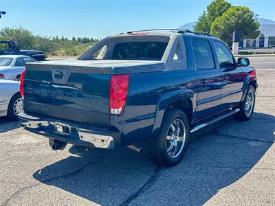 2005 Chevrolet Avalanche 1500 LT 4dr Crew Cab SB RWD   - Photo 5 - Sierra Vista, AZ 85635