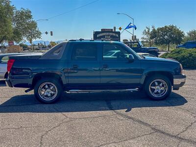 2005 Chevrolet Avalanche 1500 LT 4dr Crew Cab SB RWD   - Photo 4 - Sierra Vista, AZ 85635