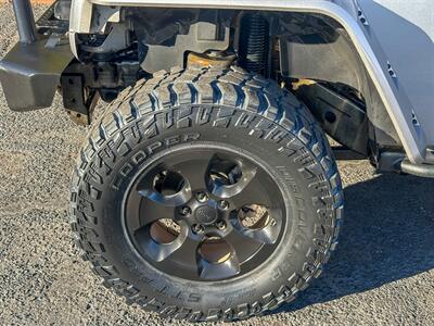 2015 Jeep Wrangler Unlimited Sahara Altitude   - Photo 19 - Sierra Vista, AZ 85635