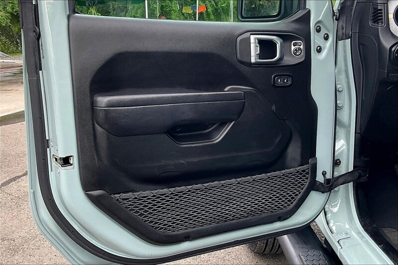 2024 Jeep Wrangler Sport - Photo 23 - Ponce, AL 00717