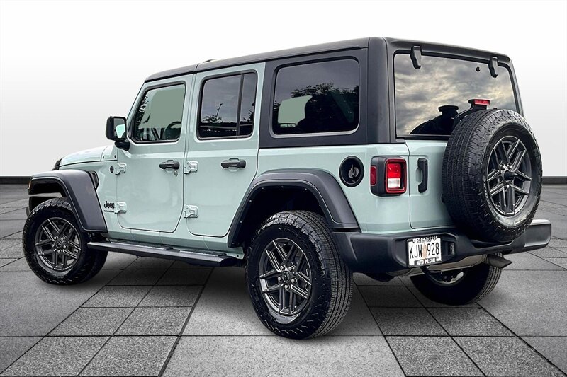 2024 Jeep Wrangler Sport - Photo 12 - Ponce, AL 00717