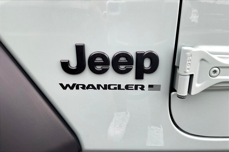 2024 Jeep Wrangler Sport - Photo 8 - Ponce, AL 00717