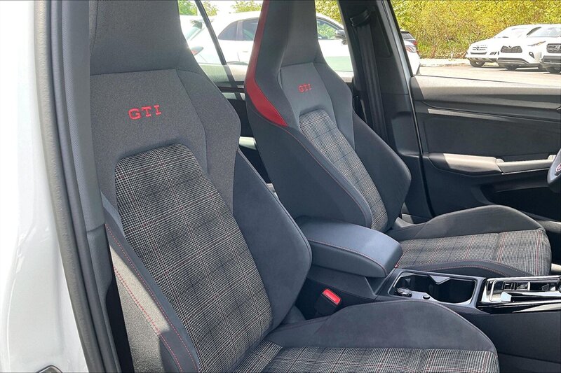 2024 Volkswagen Golf GTI S - Photo 7 - Ponce, AL 00717