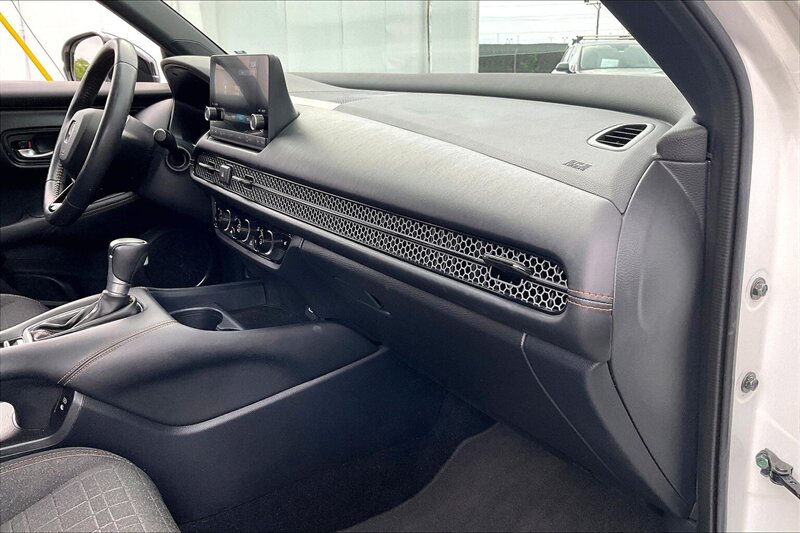 2024 Honda HR-V Sport - Photo 16 - Ponce, AL 00717