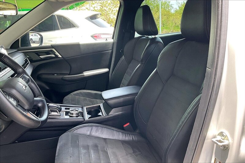 2022 Mitsubishi Outlander SE Launch Edition - Photo 24 - Ponce, AL 00717