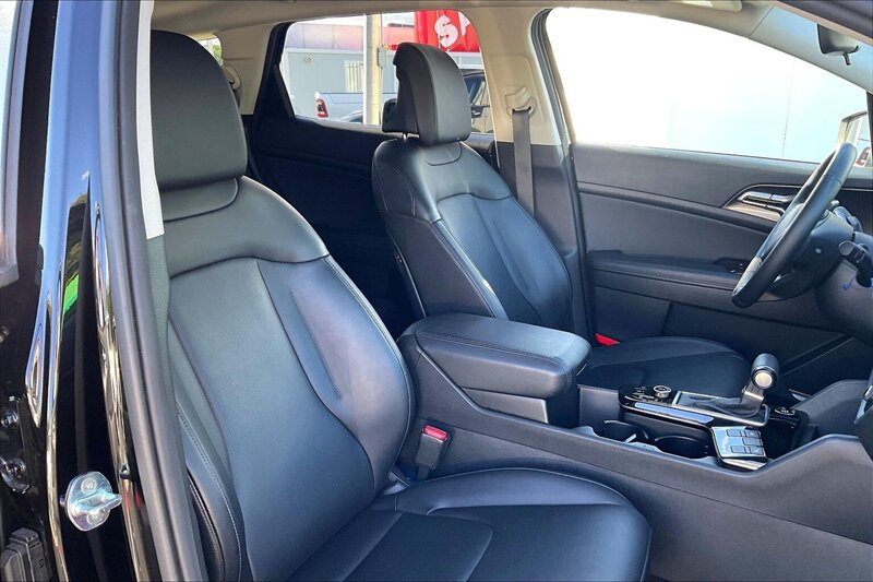 2024 Kia Sportage EX - Photo 7 - Ponce, AL 00717