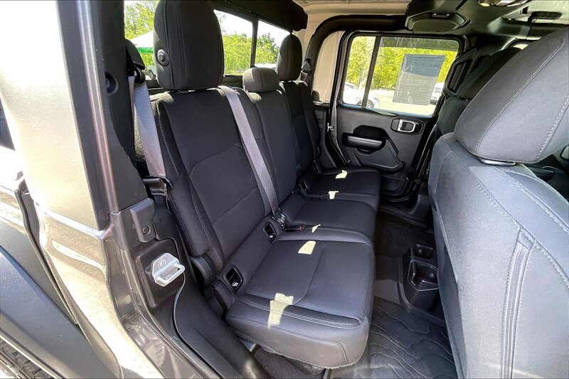 2020 Jeep Gladiator Sport - Photo 27 - Ponce, AL 00717