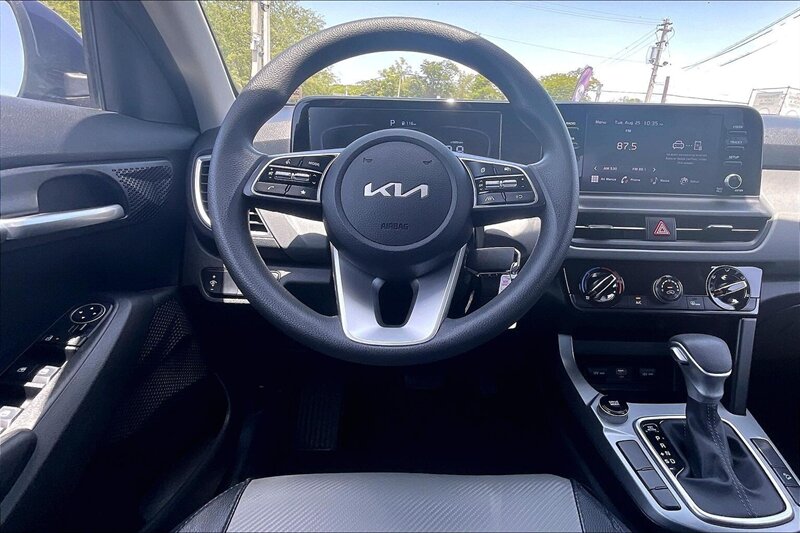 2024 Kia Seltos LX - Photo 5 - Ponce, AL 00717