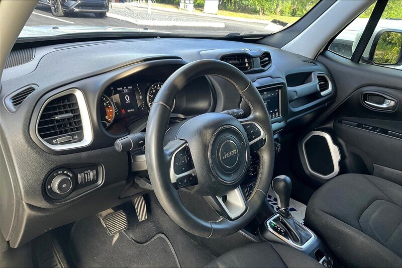 2018 Jeep Renegade Latitude   - Photo 13 - Ponce, AL 00717