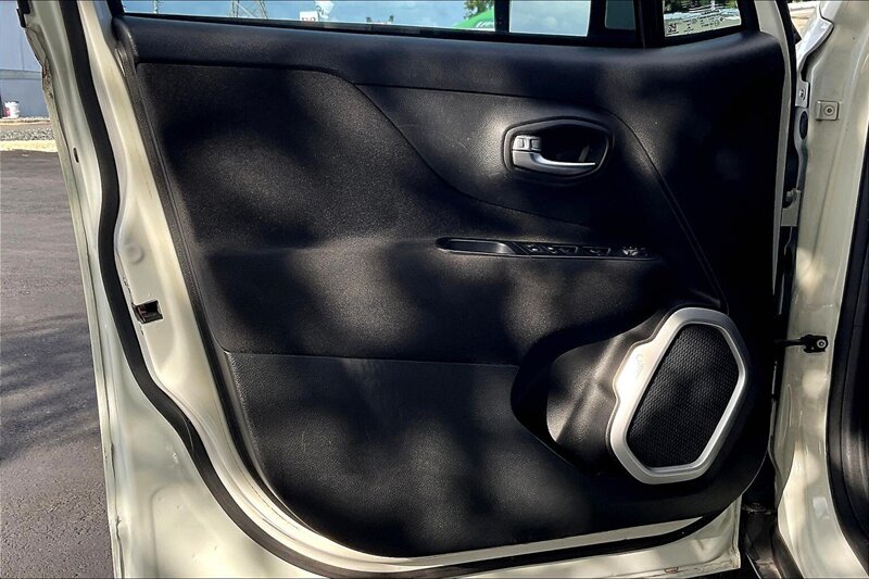 2018 Jeep Renegade Latitude   - Photo 22 - Ponce, AL 00717