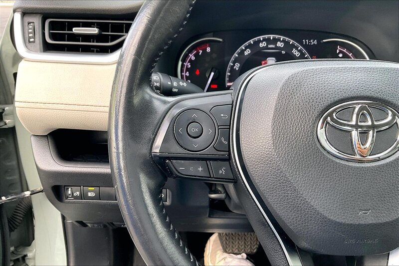 2023 Toyota RAV4 XLE Premium - Photo 17 - Ponce, AL 00717