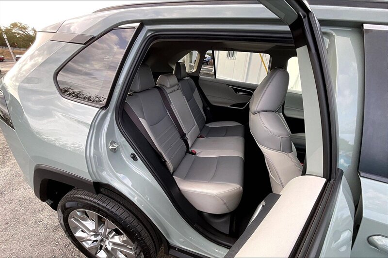 2023 Toyota RAV4 XLE Premium - Photo 26 - Ponce, AL 00717