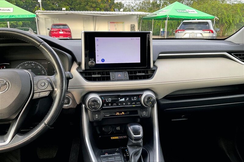 2023 Toyota RAV4 XLE Premium - Photo 6 - Ponce, AL 00717