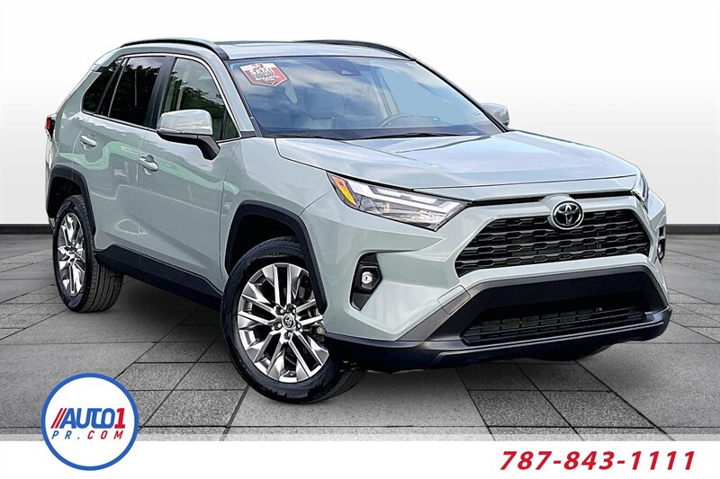 2023 Toyota RAV4 XLE Premium  