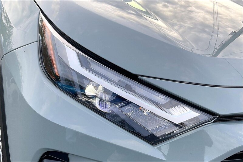 2023 Toyota RAV4 XLE Premium - Photo 27 - Ponce, AL 00717