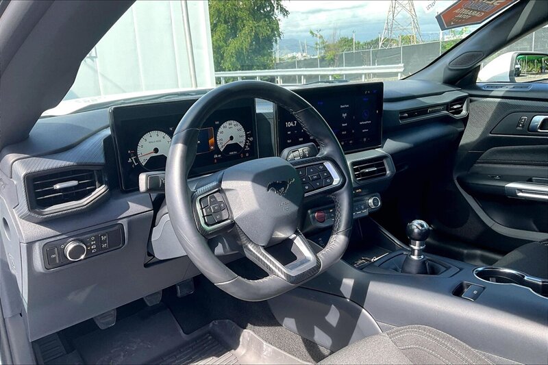 2024 Ford Mustang GT - Photo 14 - Ponce, AL 00717