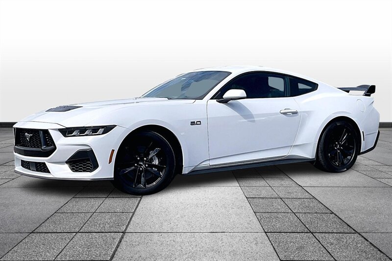 2024 Ford Mustang GT - Photo 2 - Ponce, AL 00717