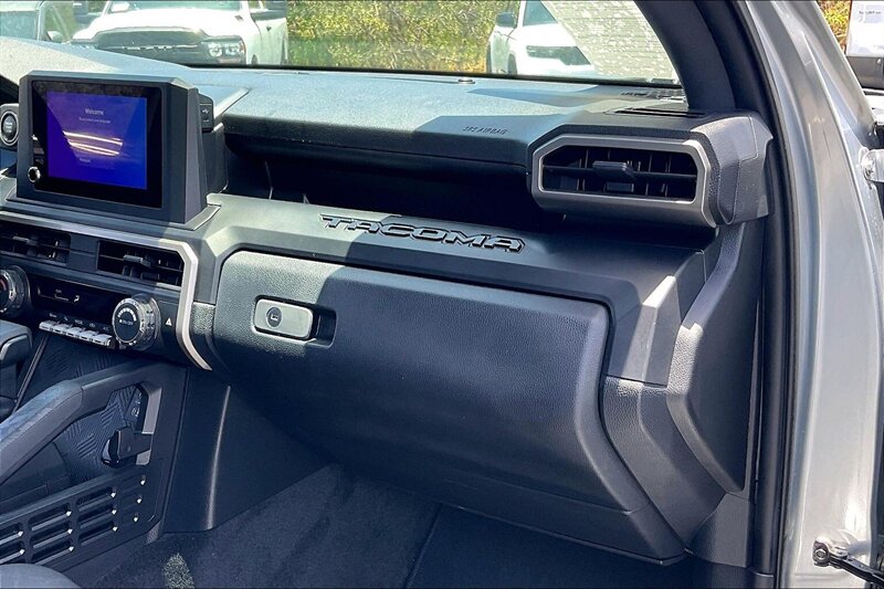 2025 Toyota Tacoma SR - Photo 16 - Ponce, AL 00717