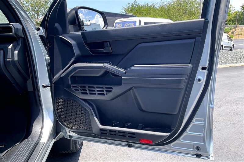 2025 Toyota Tacoma SR - Photo 24 - Ponce, AL 00717