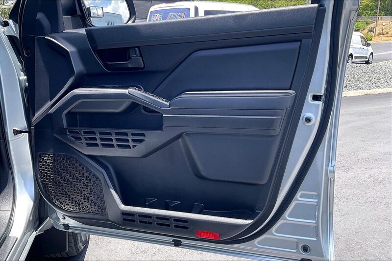 2025 Toyota Tacoma SR - Photo 24 - Ponce, AL 00717