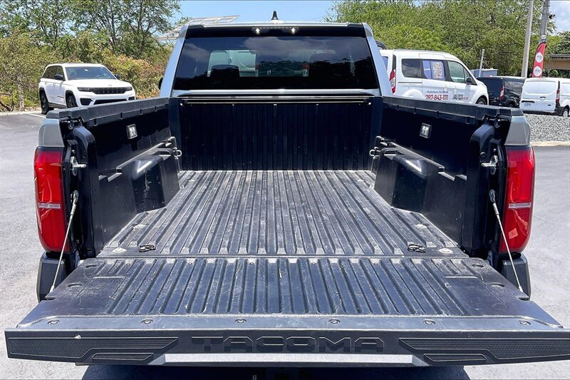 2025 Toyota Tacoma SR - Photo 13 - Ponce, AL 00717