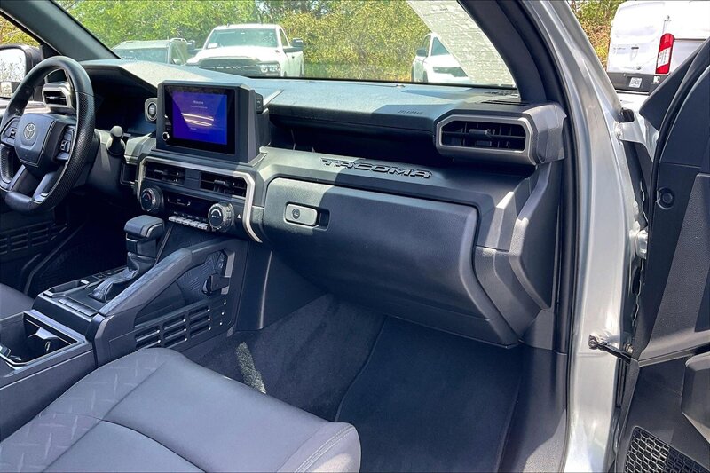 2025 Toyota Tacoma SR - Photo 16 - Ponce, AL 00717