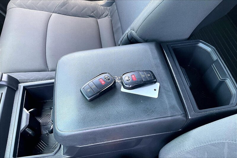 2025 Toyota Tacoma SR - Photo 10 - Ponce, AL 00717