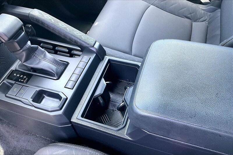 2025 Toyota Tacoma SR - Photo 17 - Ponce, AL 00717