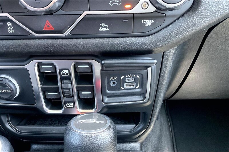 2025 Jeep Gladiator Sport - Photo 31 - Ponce, AL 00717