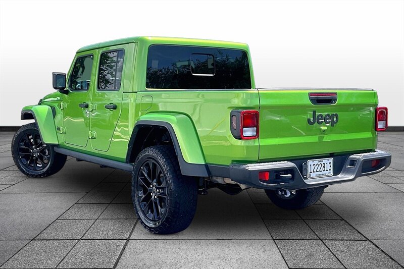2025 Jeep Gladiator Sport - Photo 11 - Ponce, AL 00717