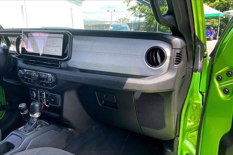 2025 Jeep Gladiator Sport - Photo 16 - Ponce, AL 00717