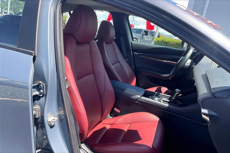 2022 Mazda Mazda3 Sedan Preferred - Photo 7 - Ponce, AL 00717