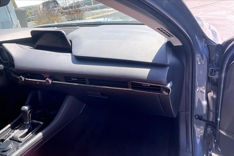 2022 Mazda Mazda3 Sedan Preferred - Photo 16 - Ponce, AL 00717