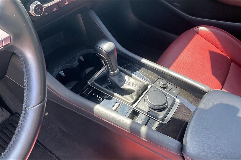 2022 Mazda Mazda3 Sedan Preferred - Photo 17 - Ponce, AL 00717