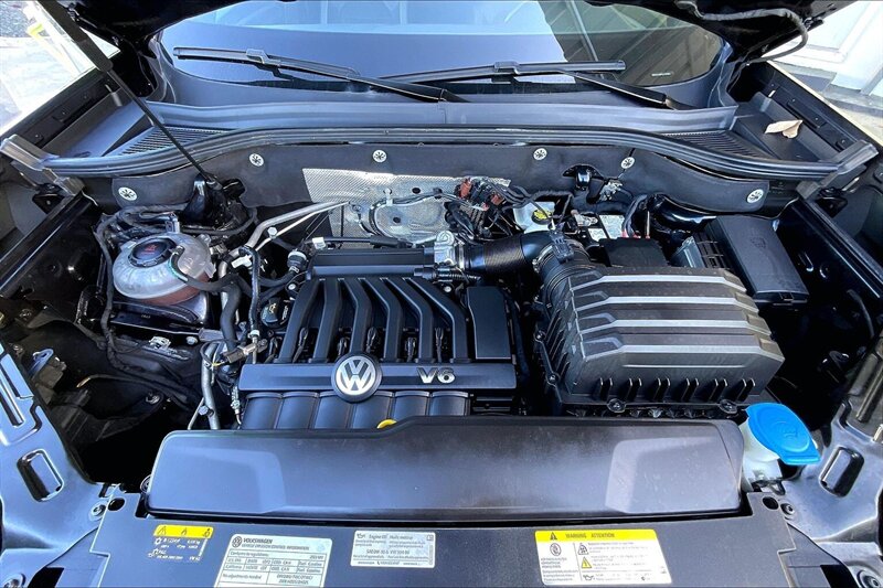 2023 Volkswagen Atlas Cross Sport V6 SEL Premium R-Line 4Mo - Photo 10 - Ponce, AL 00717