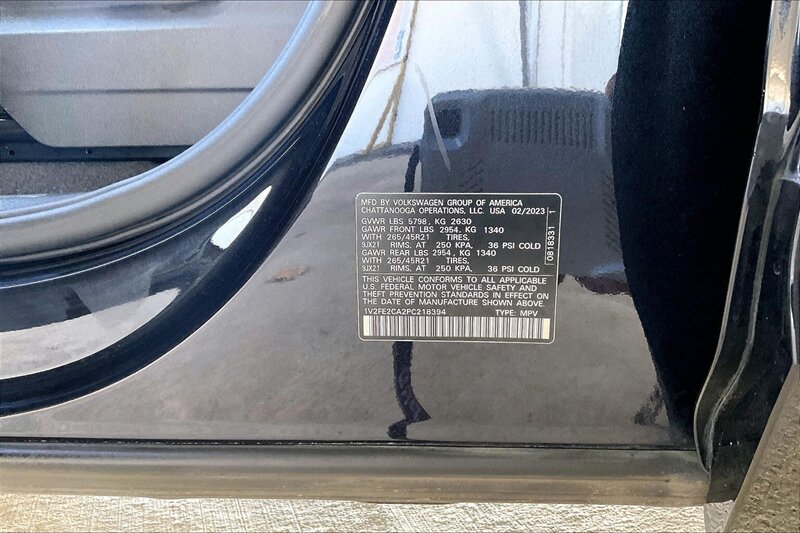 2023 Volkswagen Atlas Cross Sport V6 SEL Premium R-Line 4Mo - Photo 33 - Ponce, AL 00717