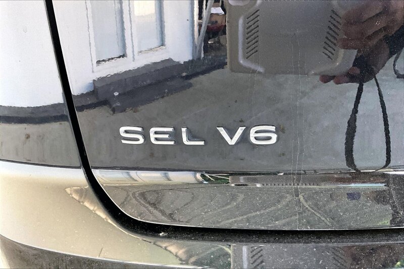 2023 Volkswagen Atlas Cross Sport V6 SEL Premium R-Line 4Mo - Photo 8 - Ponce, AL 00717